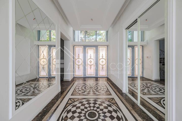 Вилла Королевский парк №44