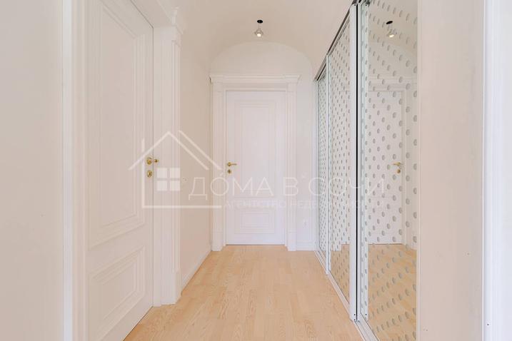 Вилла Королевский парк №30