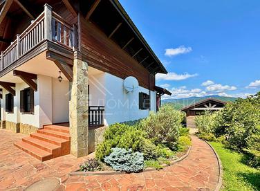 Шале с видом на горы №4