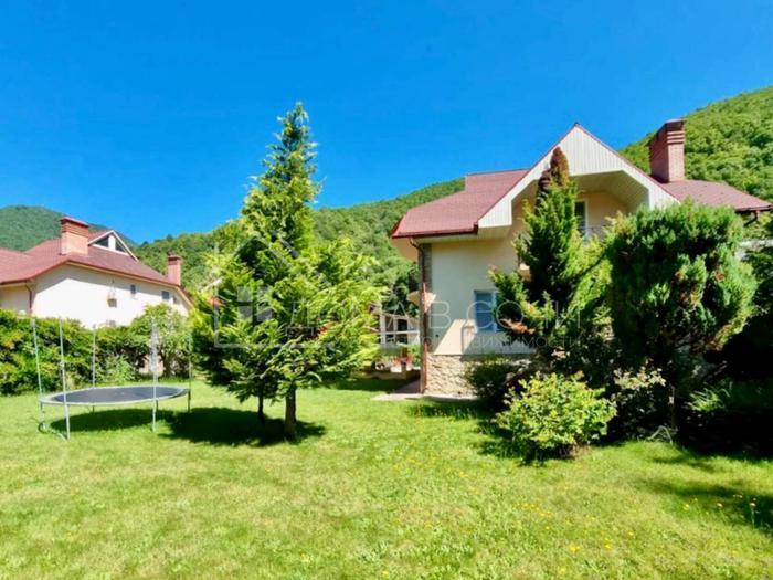 Шале на большом участке №9