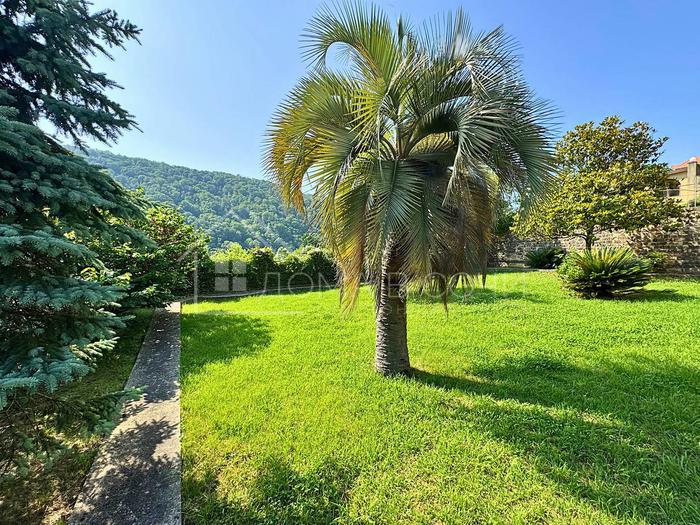 Особняк на большом участке №48