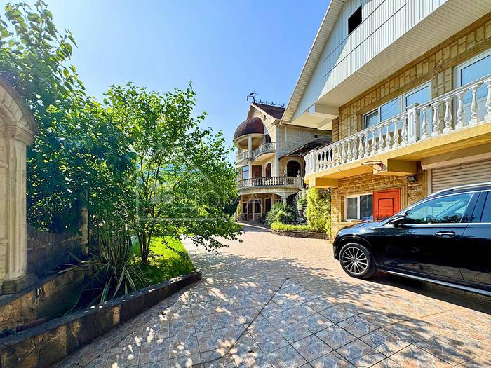 Особняк на большом участке №39