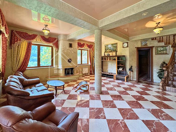 Особняк на большом участке №30