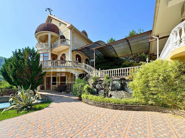 Особняк на большом участке №2