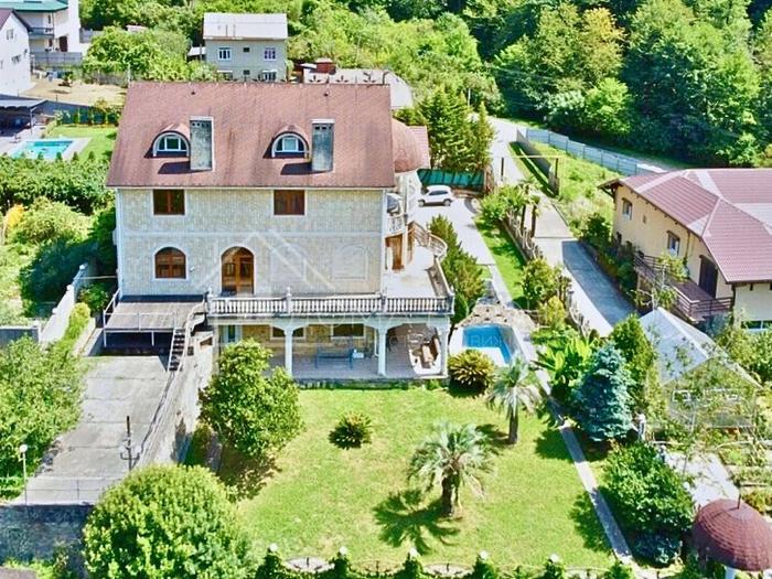 Особняк на большом участке №33