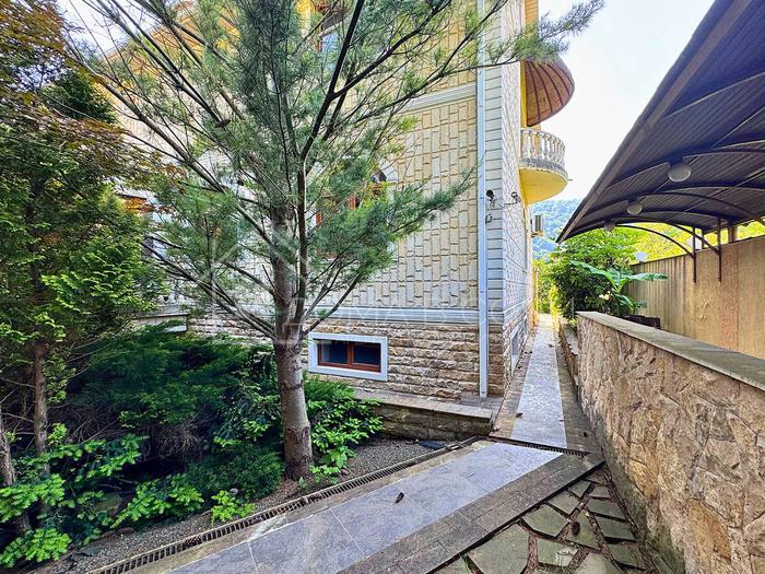 Особняк на большом участке №42