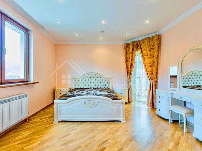 Особняк на большом участке №13