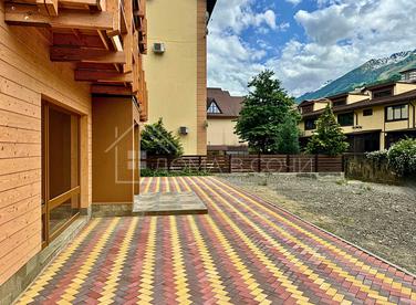 Шале на горнолыжном курорте №3