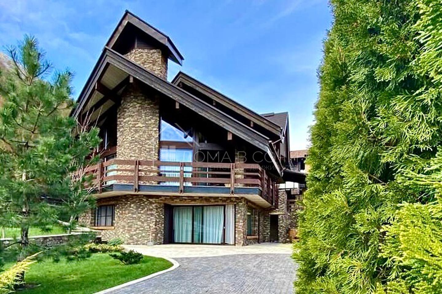 Комплекс из 3-х домов в стиле шале №17