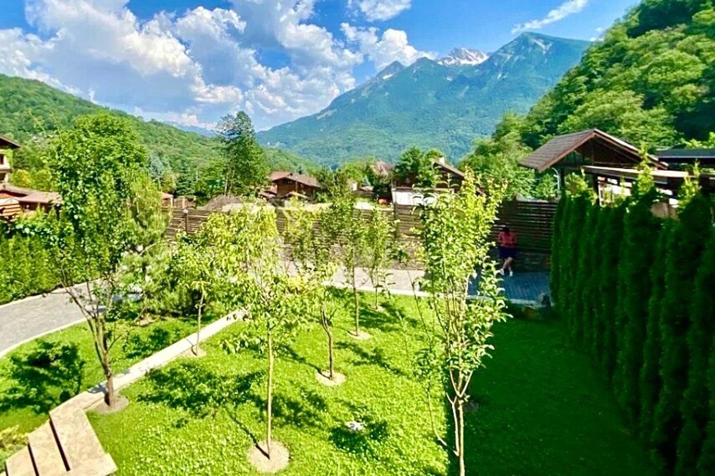 Комплекс из 3-х домов в стиле шале №77