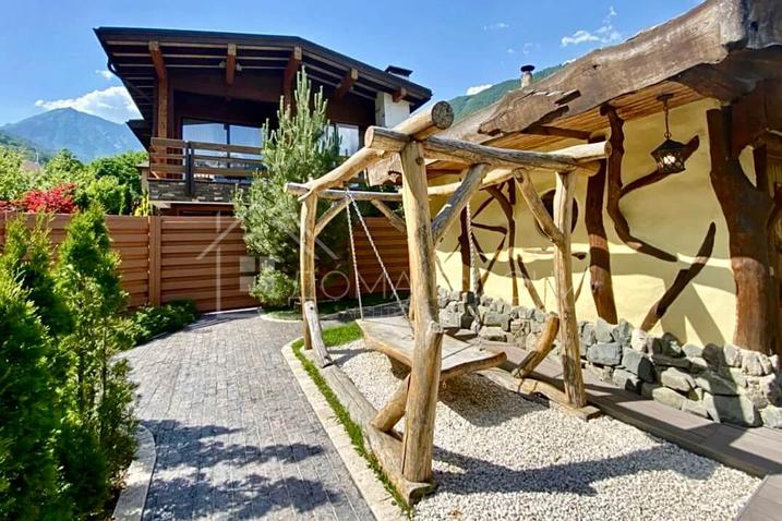 Комплекс из 3-х домов в стиле шале №82