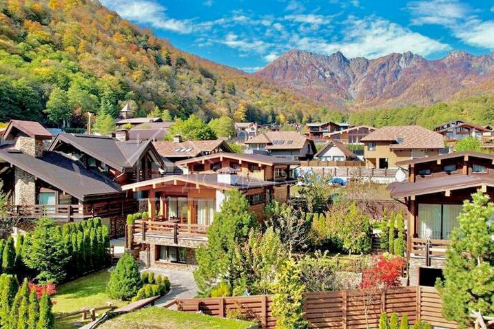 Комплекс из 3-х домов в стиле шале №7