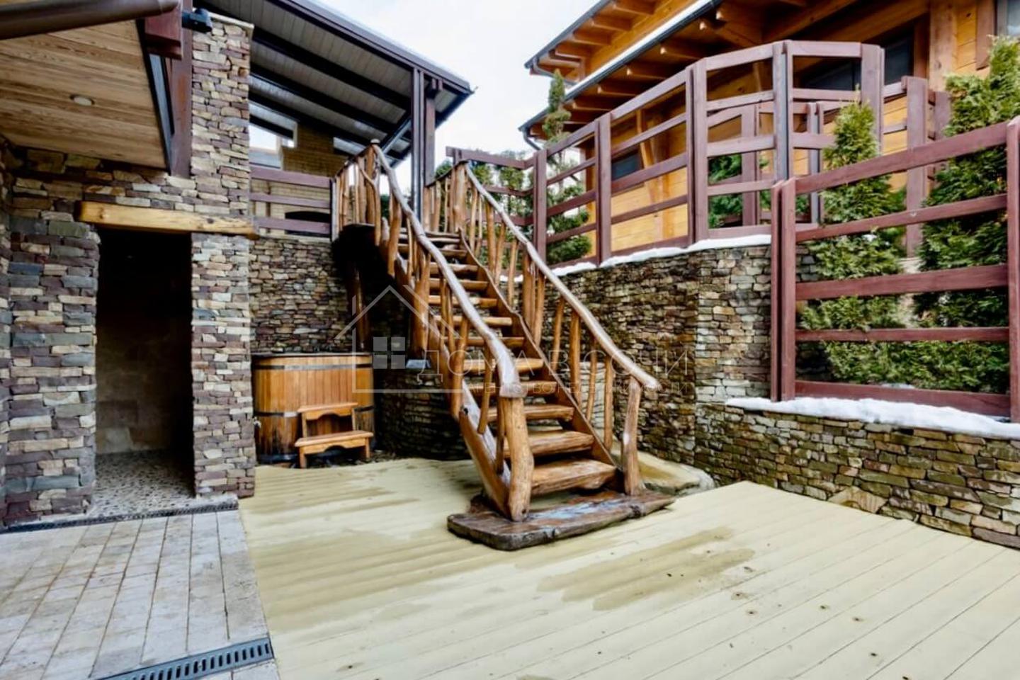 Комплекс из 3-х домов в стиле шале №66