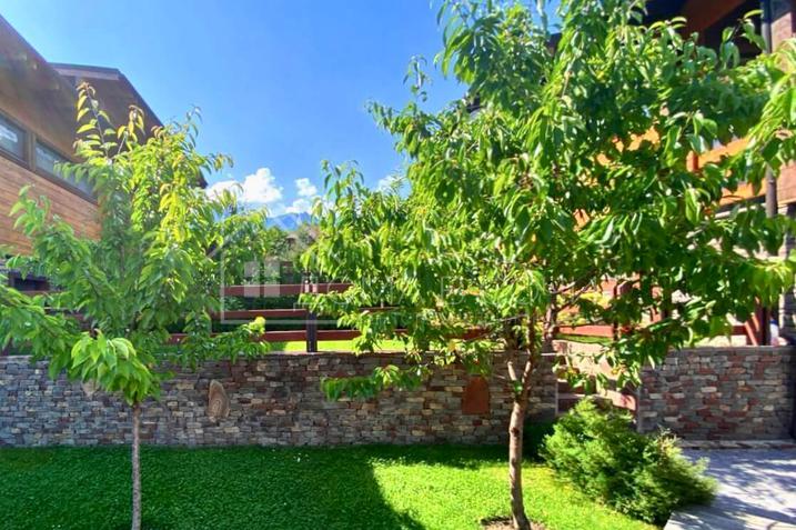 Комплекс из 3-х домов в стиле шале №14