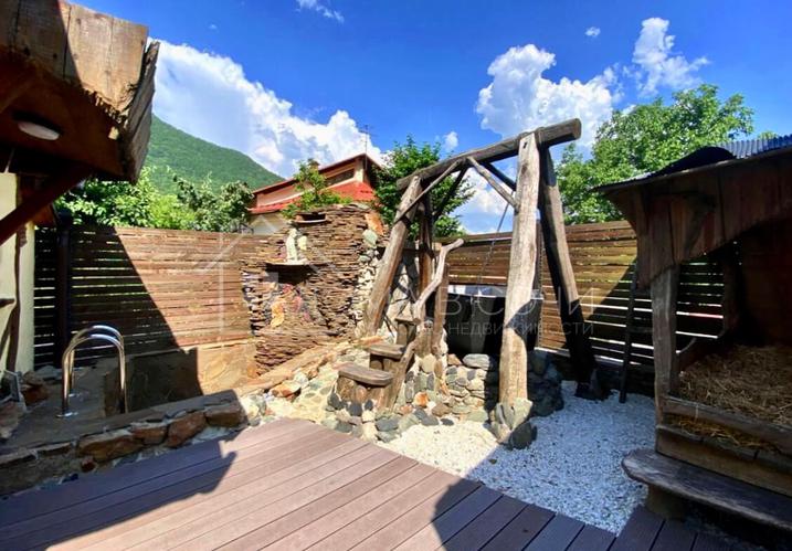 Комплекс из 3-х домов в стиле шале №11