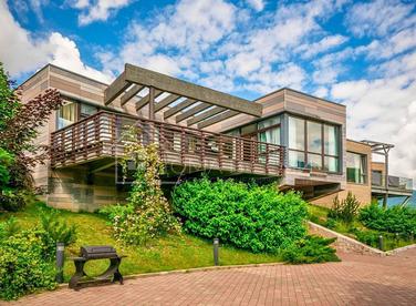 Вилла в элитном КП Красная Поляна №5