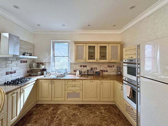 Шале в поселке Красная Поляна №19