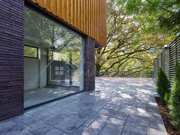 Современный дом в самом центре Красной поляны №11