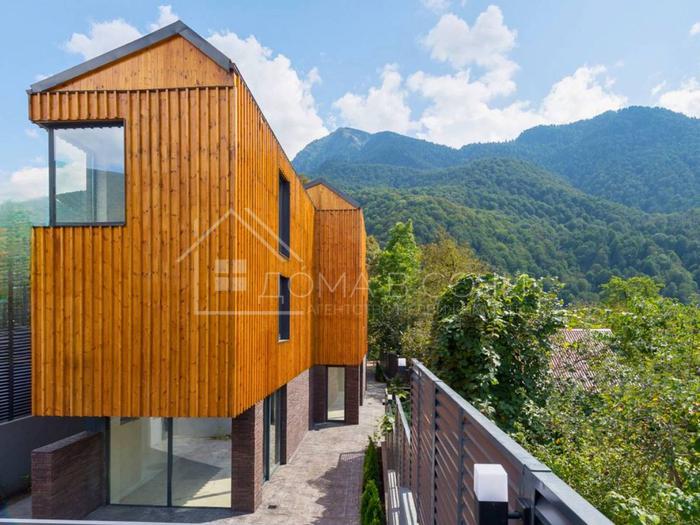 Современный дом в самом центре Красной поляны №5