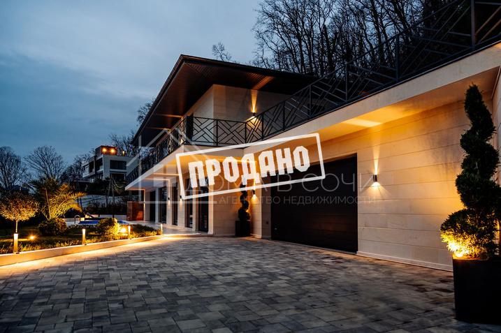 Коттедж с видом на море в стиле Райта №4