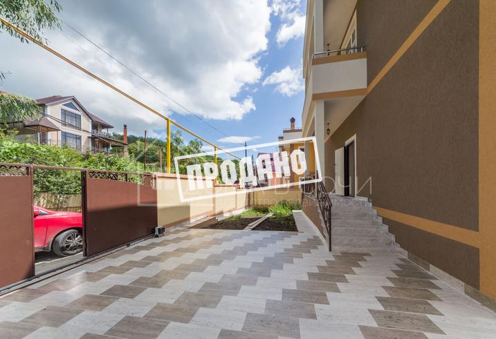 Коттедж с бассейном в Адлере №12