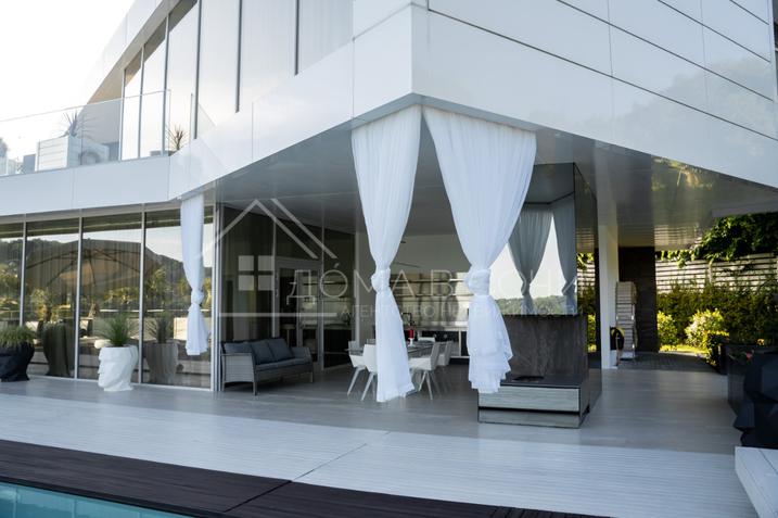 Дизайнерский особняк в горах Хосты №19