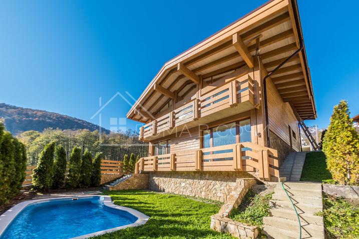 Новый коттедж на ул. Ачишховской №1