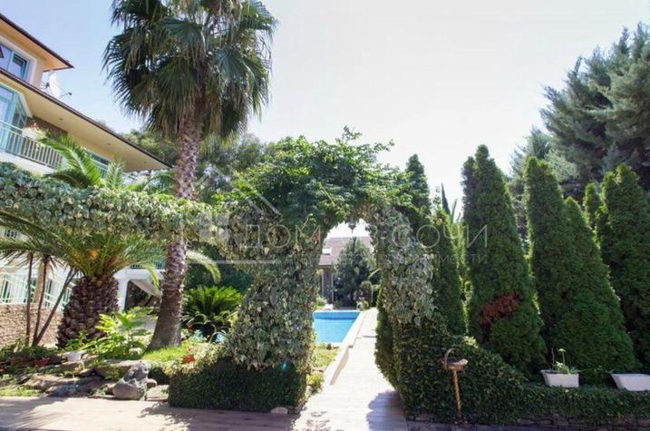 Вилла в испанском стиле №3