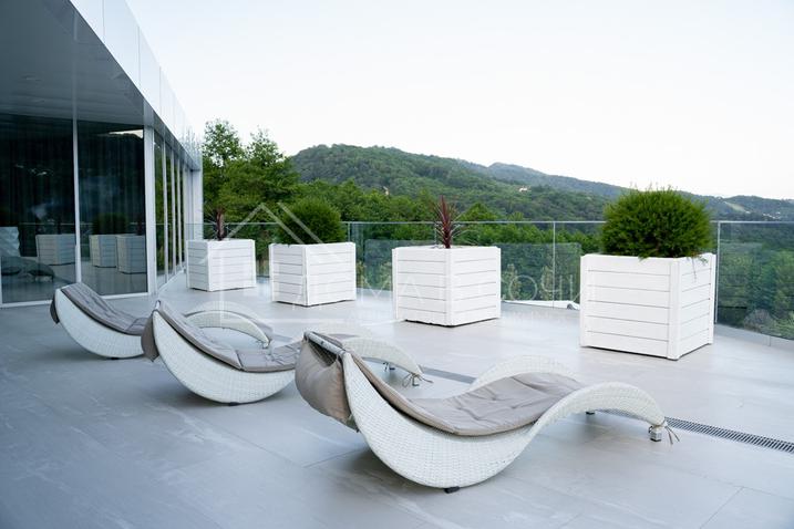 Дизайнерский особняк в горах Хосты №8