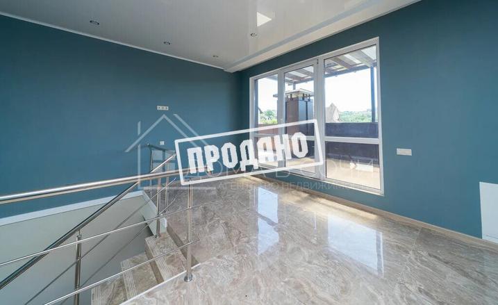 Дом с ремонтом в коттеджном городке №8