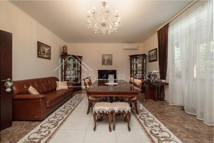 Домовладение из кирпича на ул. Измайловской №10