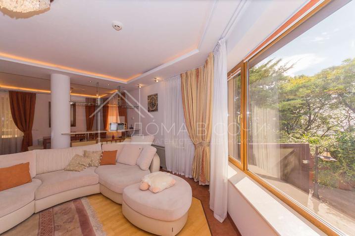 Вилла у моря напротив Парусного центра №37