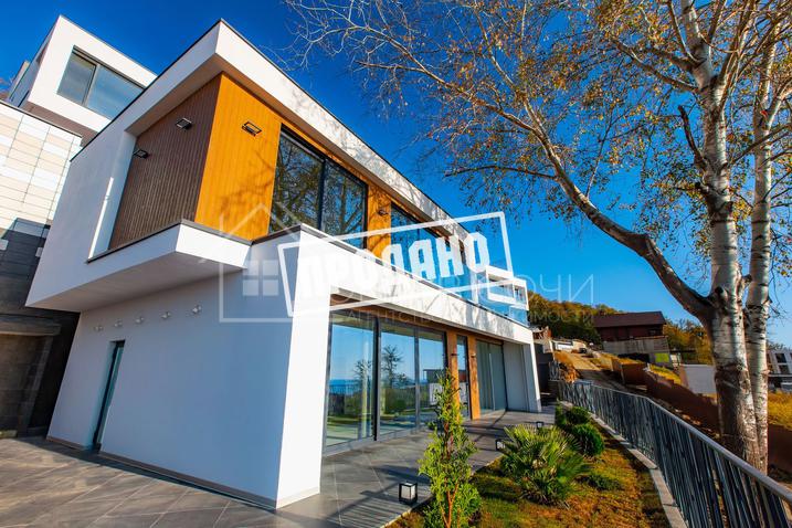 Современный дом с бассейном №1