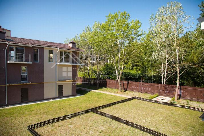 Поселок бизнес-класса в 10 минутах ходьбы от моря №4