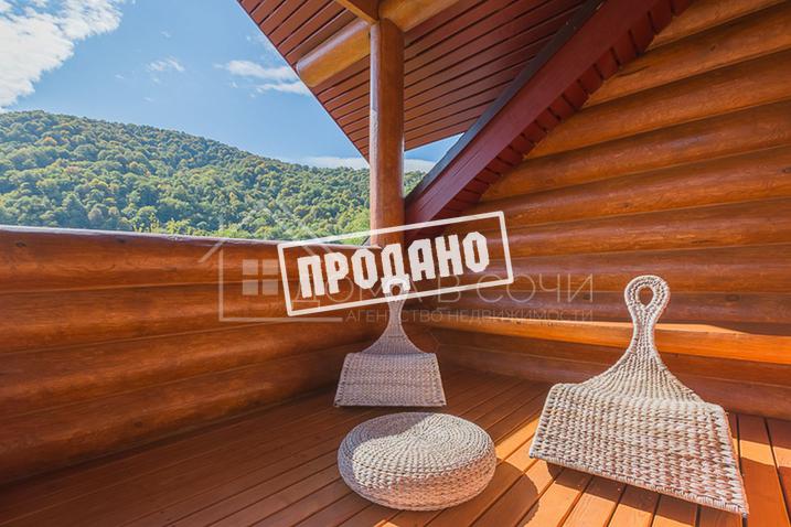 Эксклюзивный деревянный дом ручной рубки на Красной Поляне №47