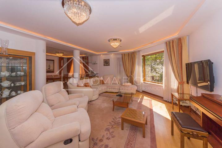 Вилла у моря напротив Парусного центра №36