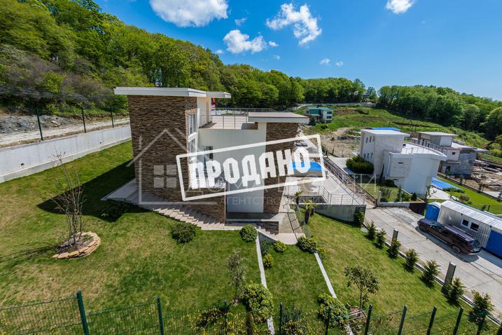 Новый коттедж в закрытом к/п, прекрасный вид на город и морское побережье №15