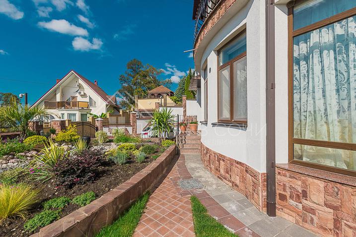 Южный дом на ул. Благодарной №8