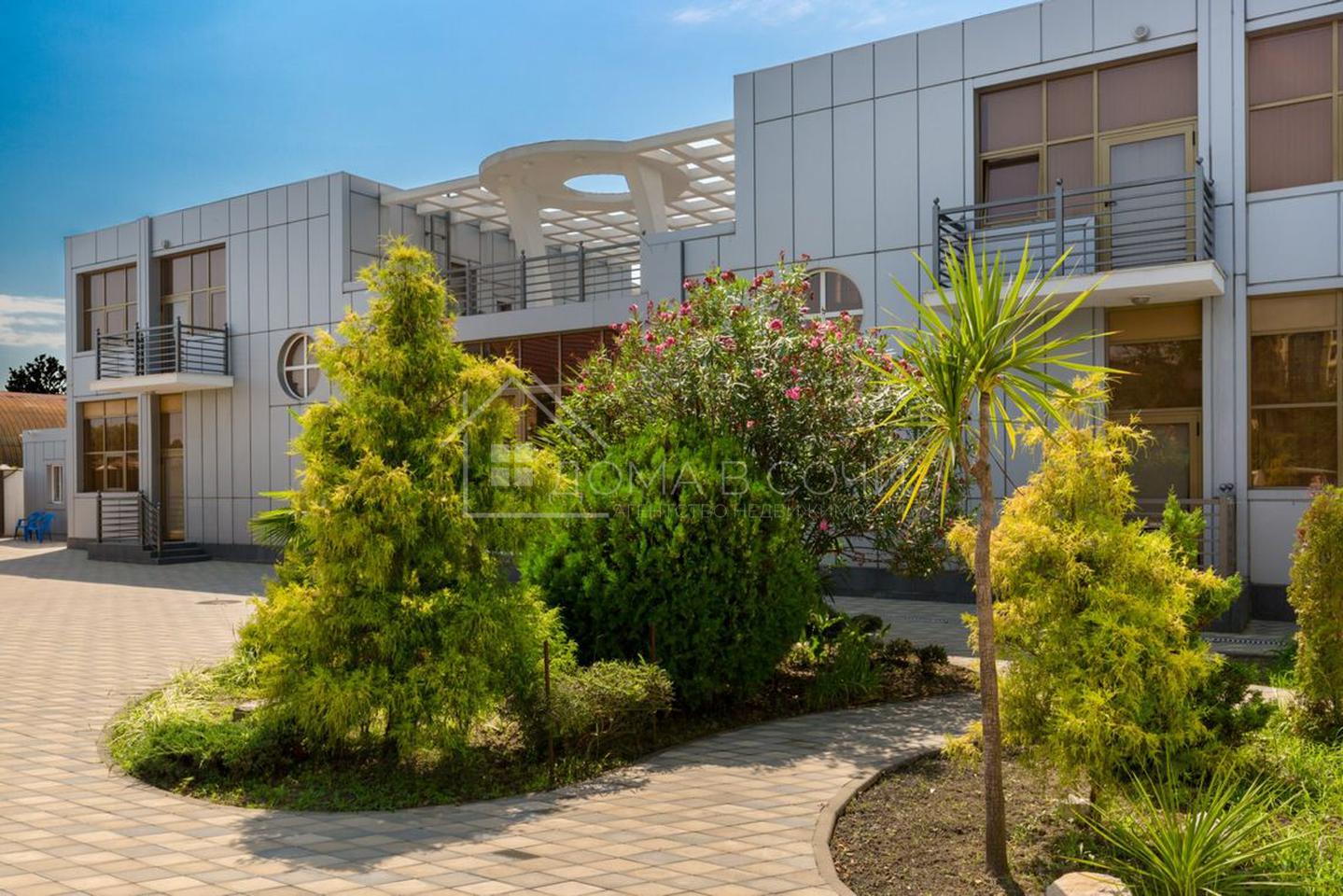 Современная европейская вилла у моря №19