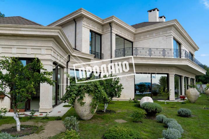 Резиденция в поселке премиум класса №65