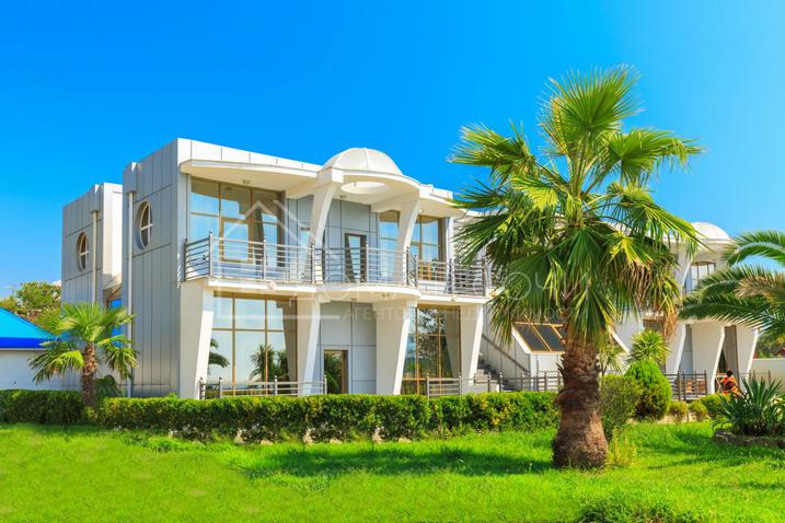 Современная европейская вилла у моря №1