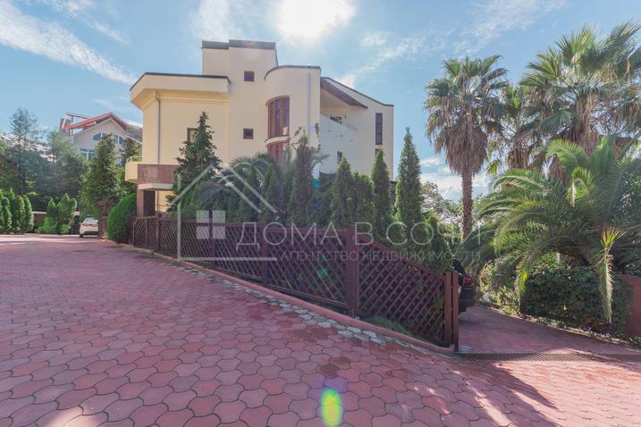 Вилла у моря напротив Парусного центра №3