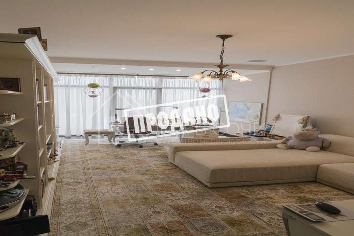 Резиденция в поселке премиум класса №24