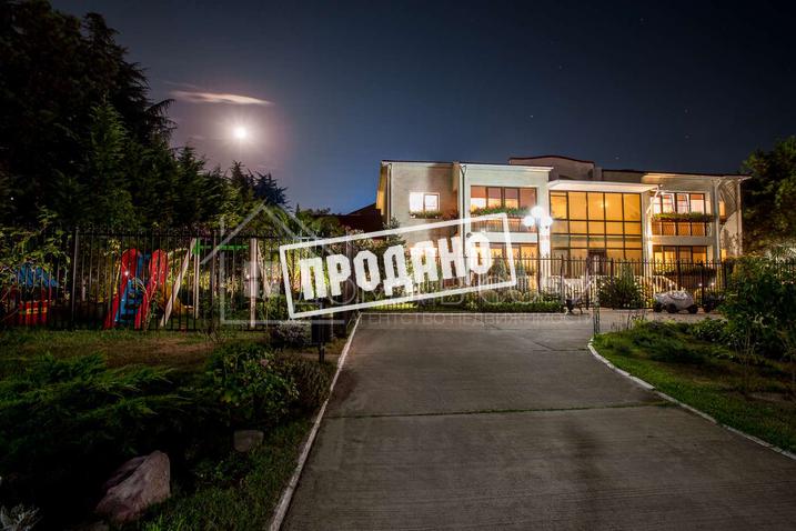 Особняк в элитном поселке Орхидея парк №54