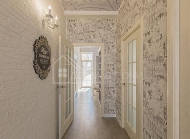 Красивый дом напротив парусного центра №5