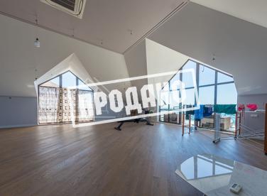 Современный дом с бассейном на Благодатной №5