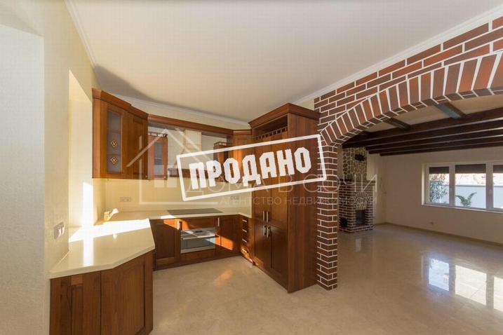 Уютный дом в европейском стиле №11