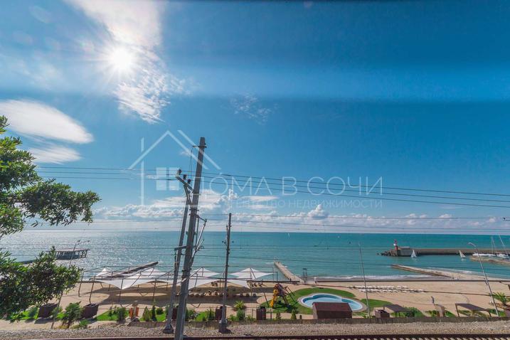 Вилла у моря напротив Парусного центра №24