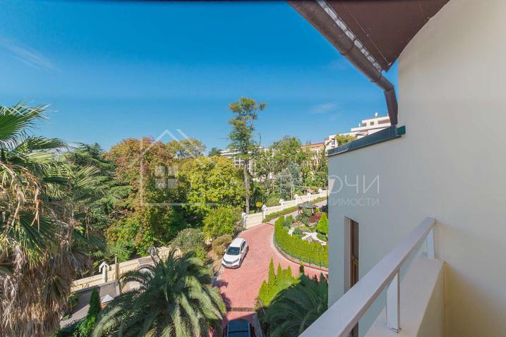 Вилла у моря напротив Парусного центра №1