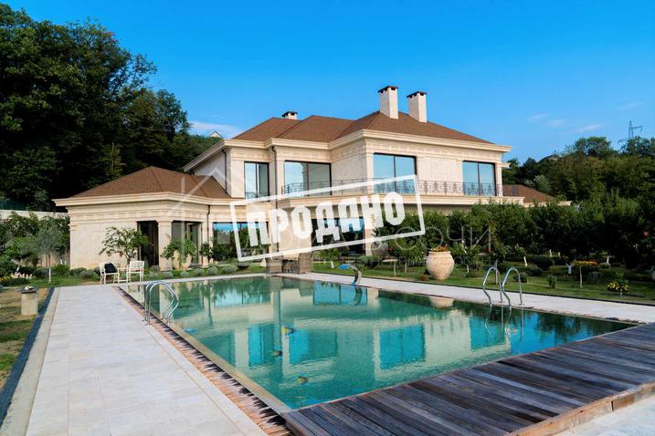 Резиденция в поселке премиум класса №1